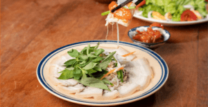 Thịt luộc dưa giá tôm chua